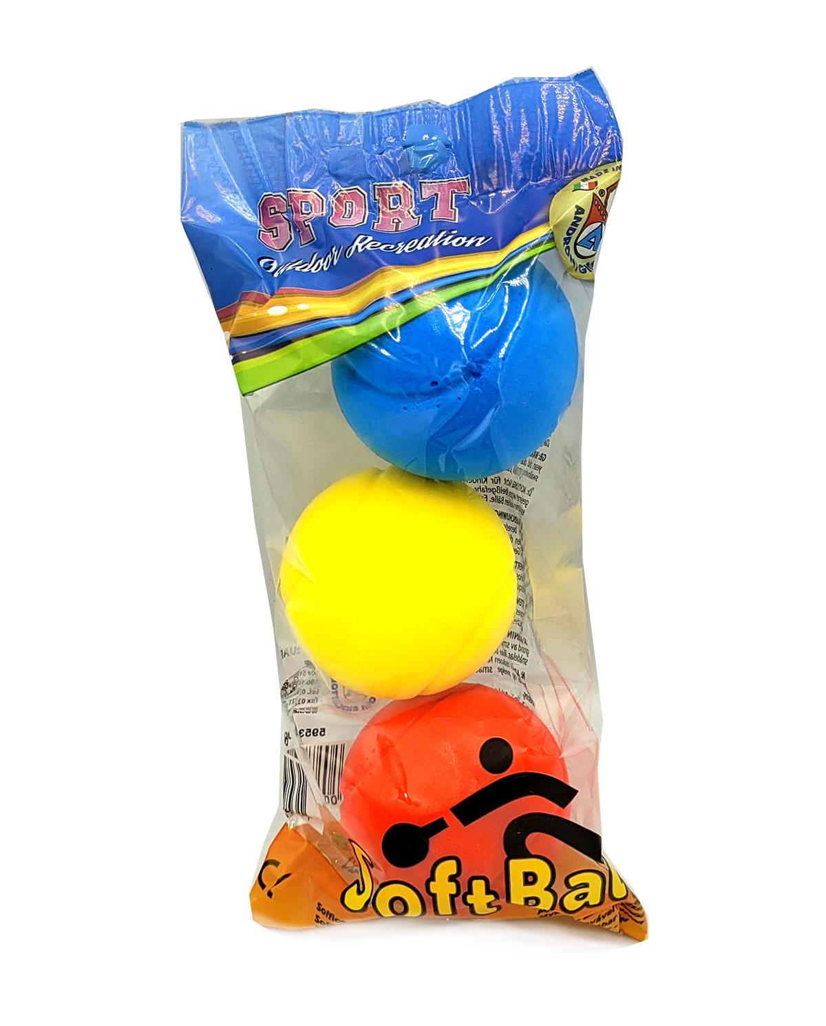 3 balles mousses en 3 couleurs (jaune-rouge et bleu)