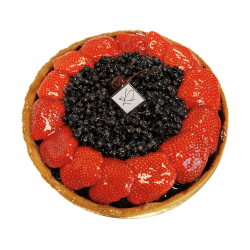 Grande Tarte aux fraises et myrtilles