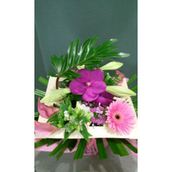 Bouquet carré sur structure