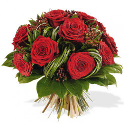 Bouquet rond de roses rouges