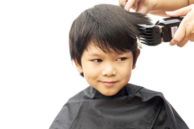 Coupe Garçon sans Shampooing -12 ans INSTANT BEAUTÉ FEURS